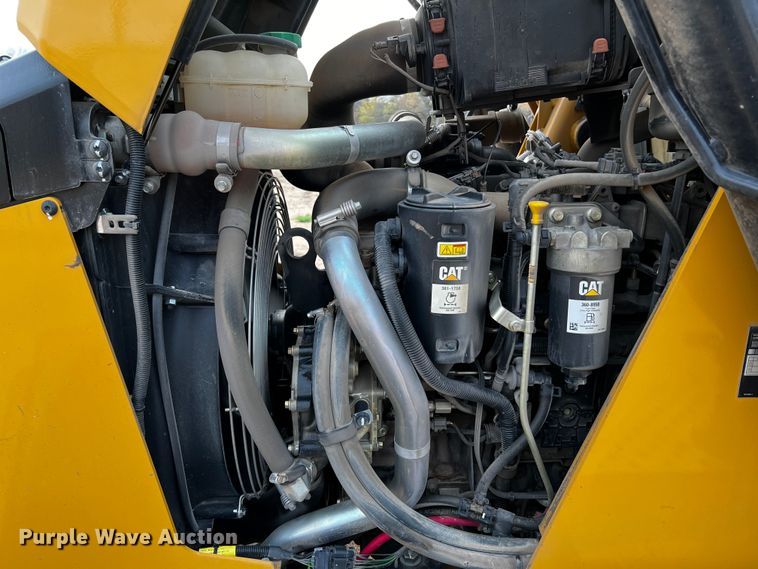 image for item DQ1927 2019 Caterpillar 420F2 IT  backhoe