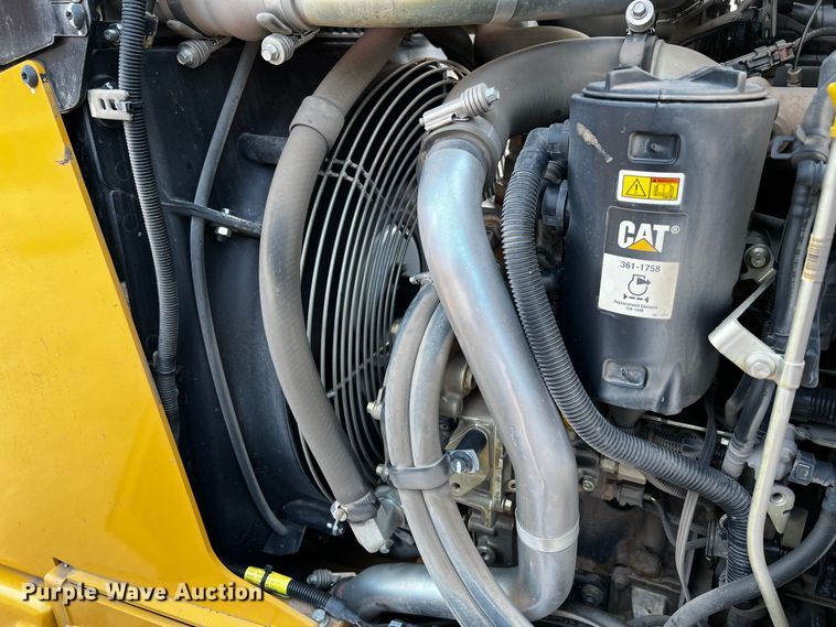 image for item DQ1927 2019 Caterpillar 420F2 IT  backhoe