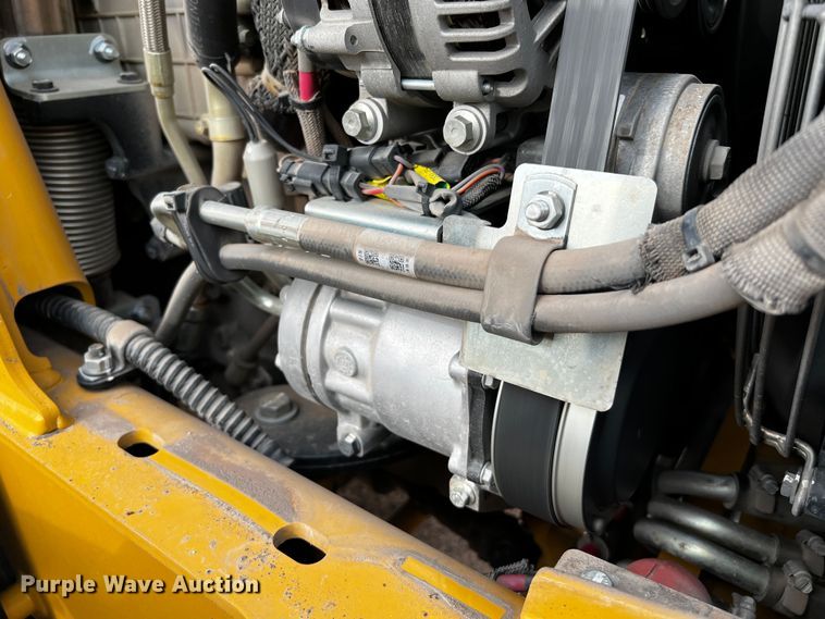 image for item DQ1927 2019 Caterpillar 420F2 IT  backhoe