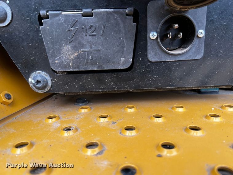 image for item DQ1927 2019 Caterpillar 420F2 IT  backhoe