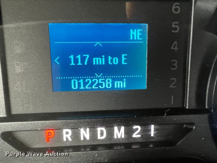 image for item DQ1928 2019 Ford F550 Super Duty  Crew Cab flatbed truck