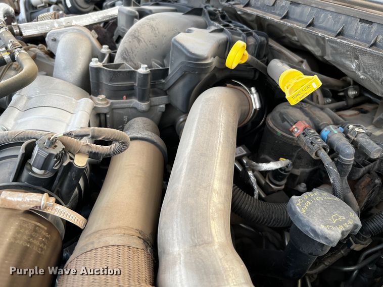 image for item DQ1928 2019 Ford F550 Super Duty  Crew Cab flatbed truck