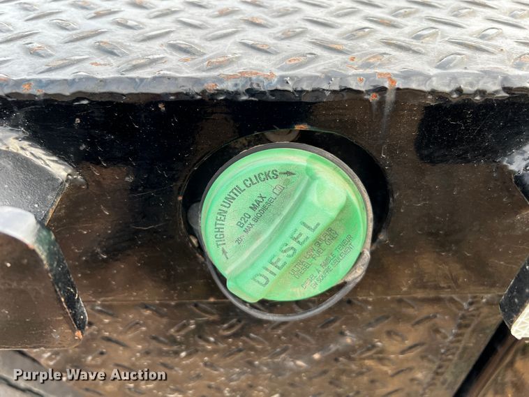 image for item DQ1928 2019 Ford F550 Super Duty  Crew Cab flatbed truck