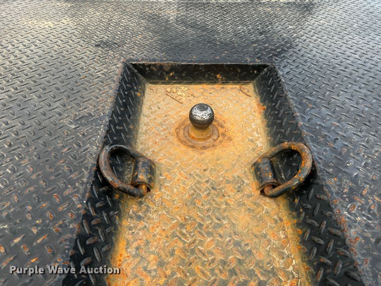 image for item DQ1928 2019 Ford F550 Super Duty  Crew Cab flatbed truck