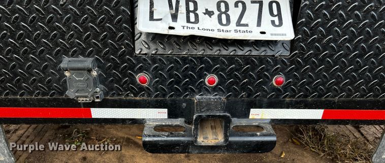 image for item DQ1928 2019 Ford F550 Super Duty  Crew Cab flatbed truck