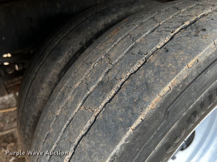 image for item DQ1928 2019 Ford F550 Super Duty  Crew Cab flatbed truck