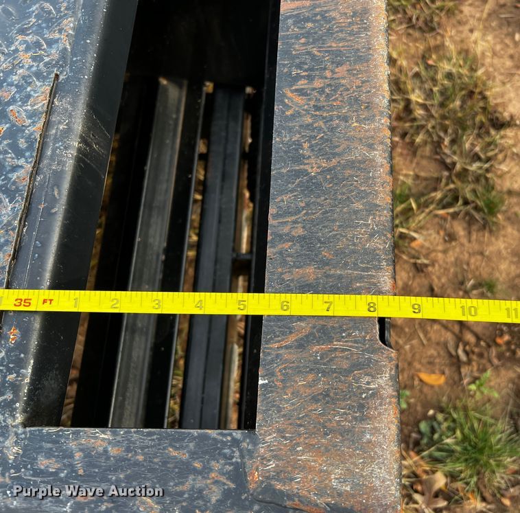 image for item DQ1929 2016 Big Tex 25GNHD  equipment trailer