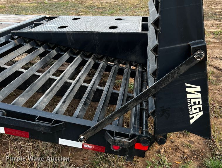 image for item DQ1929 2016 Big Tex 25GNHD  equipment trailer