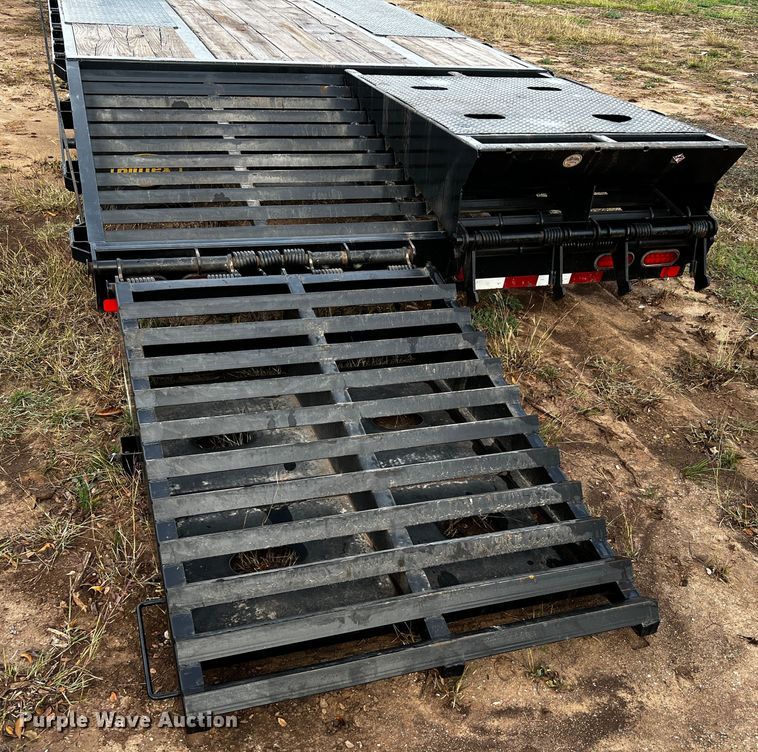 image for item DQ1929 2016 Big Tex 25GNHD  equipment trailer