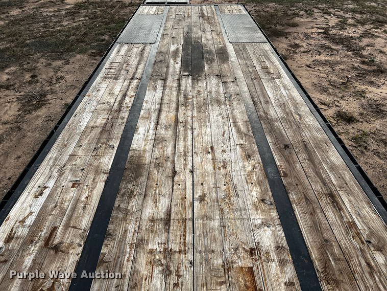 image for item DQ1929 2016 Big Tex 25GNHD  equipment trailer