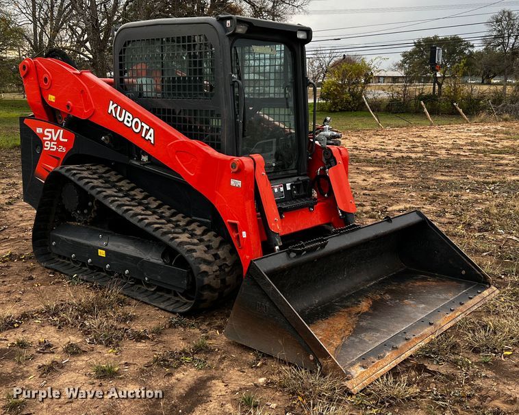 image for item DQ1930 Kubota SVL95-2S  tracked skid steer loader