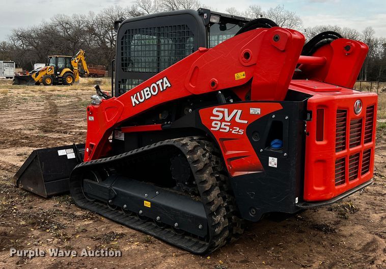 image for item DQ1930 Kubota SVL95-2S  tracked skid steer loader