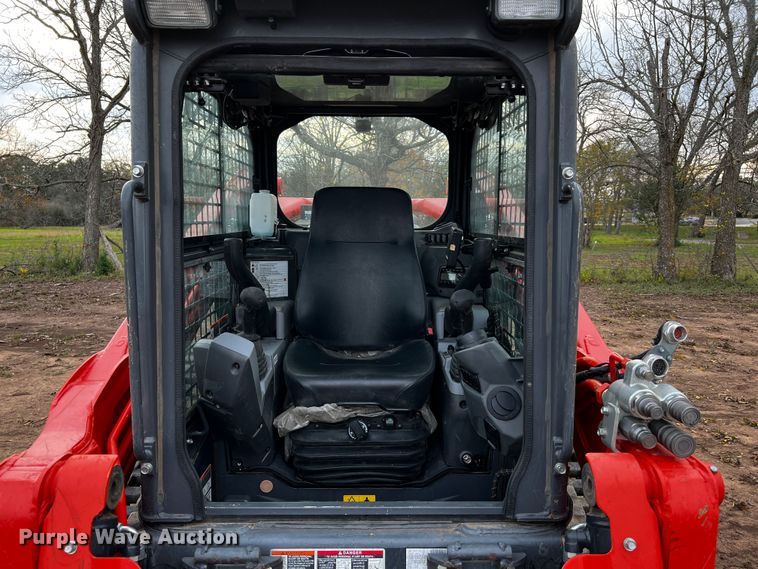 image for item DQ1930 Kubota SVL95-2S  tracked skid steer loader