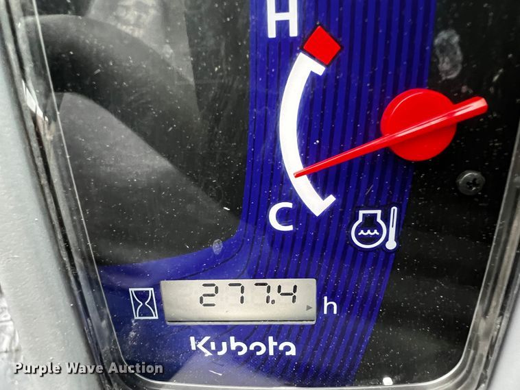 image for item DQ1930 Kubota SVL95-2S  tracked skid steer loader