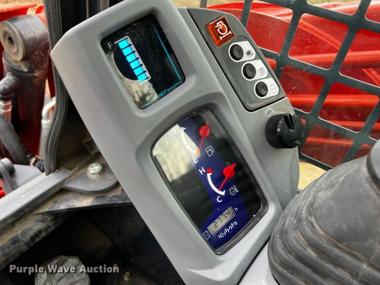 image for item DQ1930 Kubota SVL95-2S  tracked skid steer loader