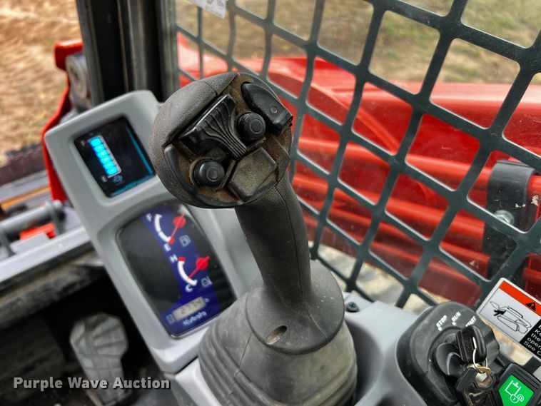 image for item DQ1930 Kubota SVL95-2S  tracked skid steer loader