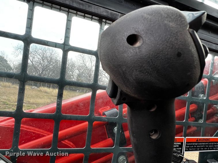 image for item DQ1930 Kubota SVL95-2S  tracked skid steer loader