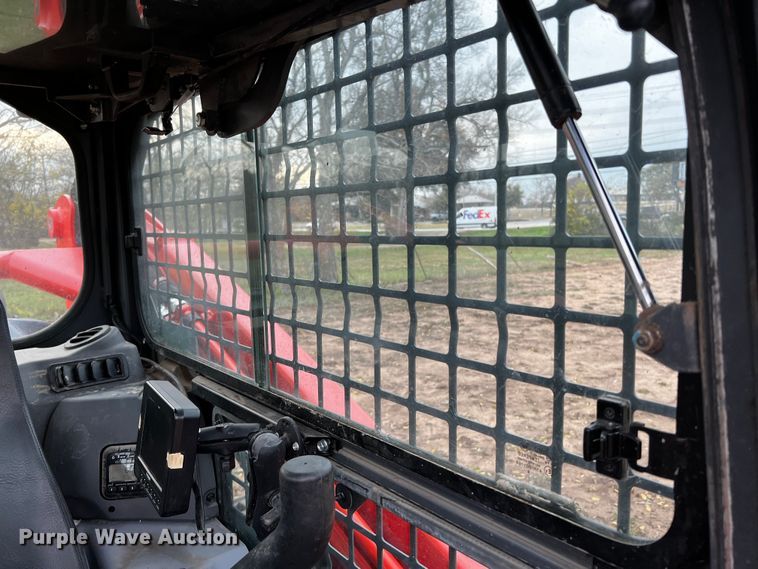 image for item DQ1930 Kubota SVL95-2S  tracked skid steer loader