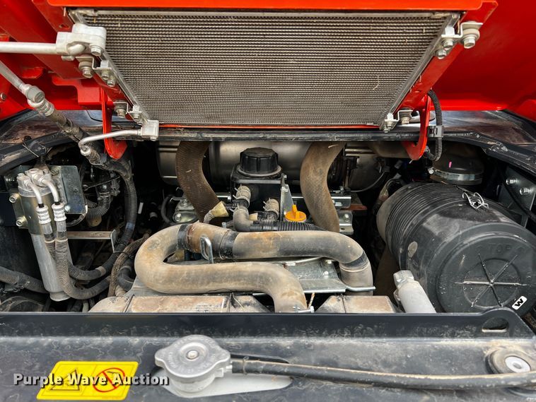 image for item DQ1930 Kubota SVL95-2S  tracked skid steer loader