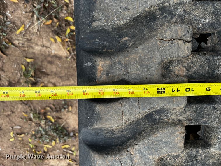 image for item DQ1930 Kubota SVL95-2S  tracked skid steer loader