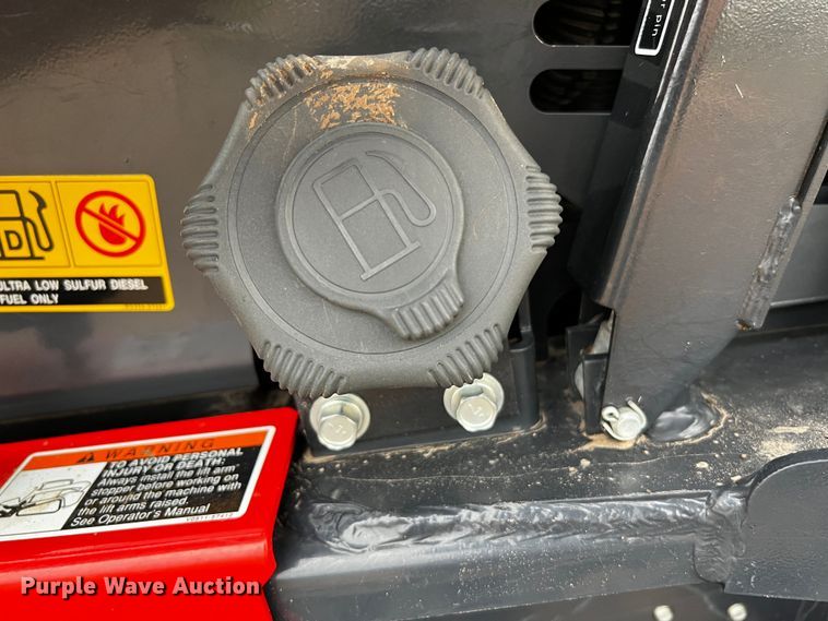 image for item DQ1930 Kubota SVL95-2S  tracked skid steer loader