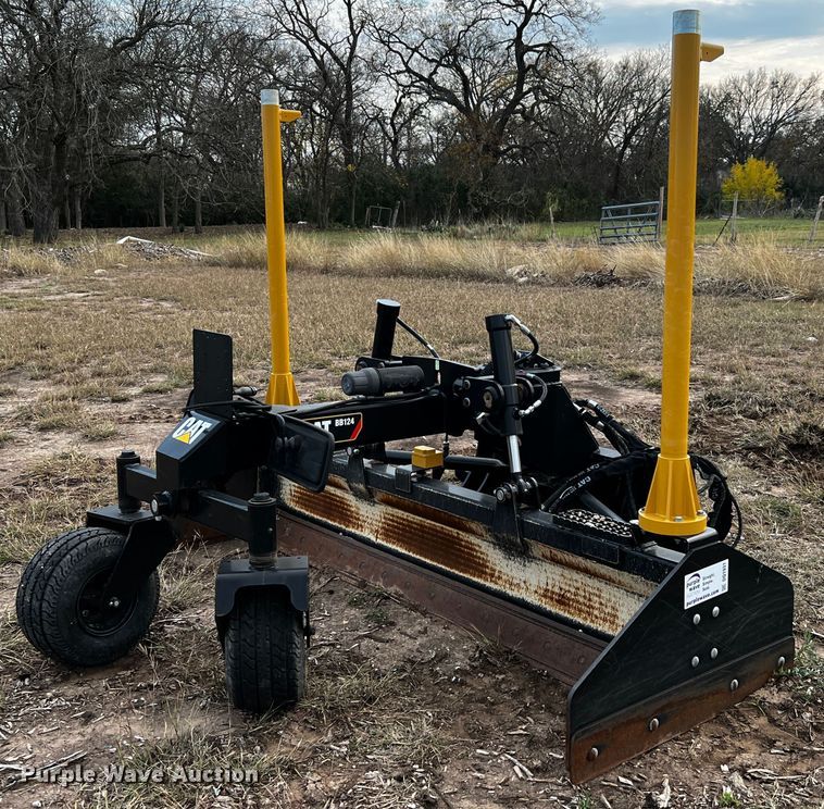 2019 Caterpillar BB124 skid steer box blade in TX Item DQ1931