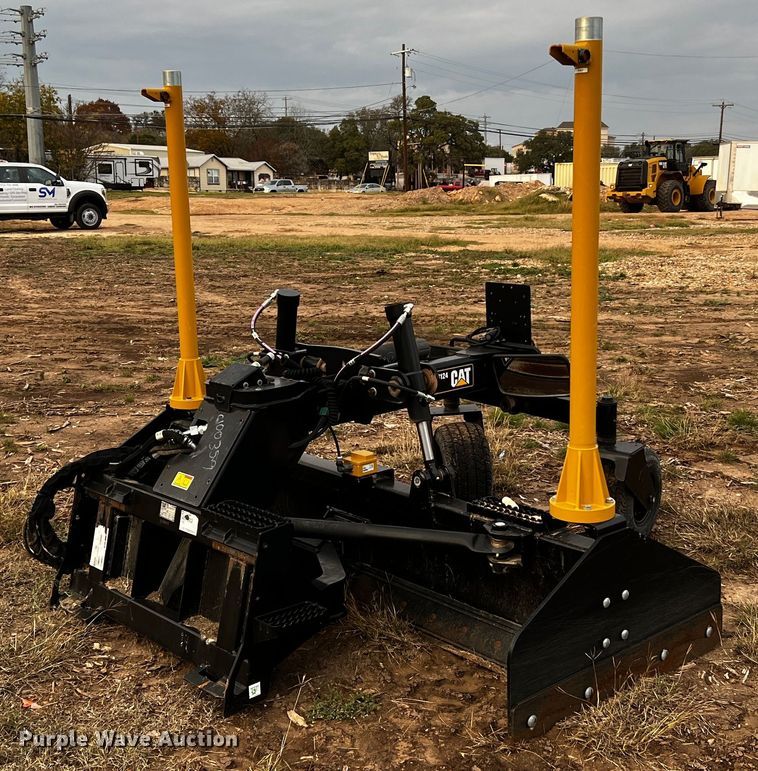 image for item DQ1931 2019 Caterpillar BB124  skid steer box blade