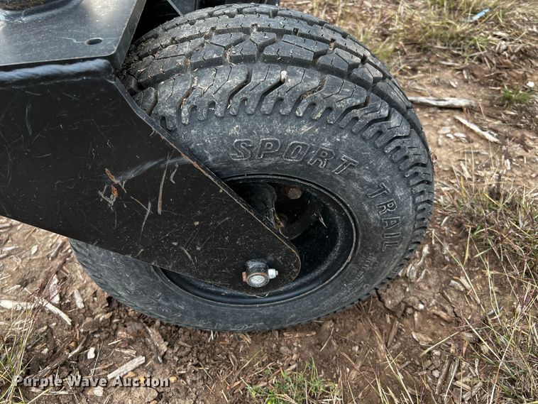 image for item DQ1931 2019 Caterpillar BB124  skid steer box blade