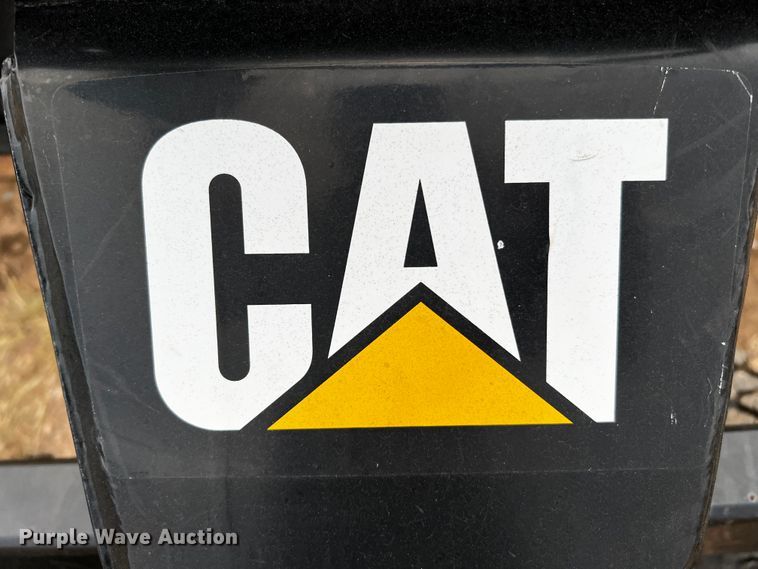 image for item DQ1931 2019 Caterpillar BB124  skid steer box blade