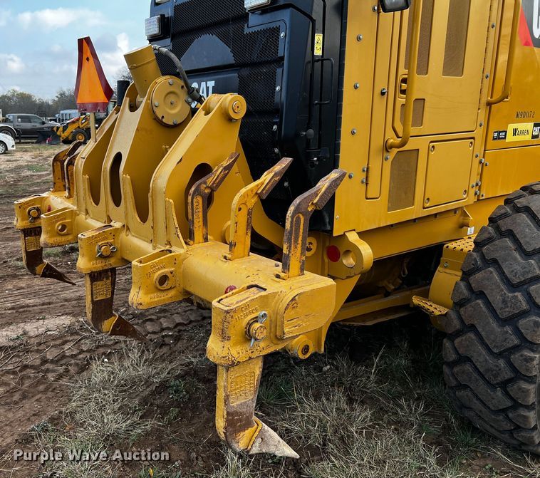 image for item DQ1932 2012 Caterpillar 140M2 VHP Plus  motor grader