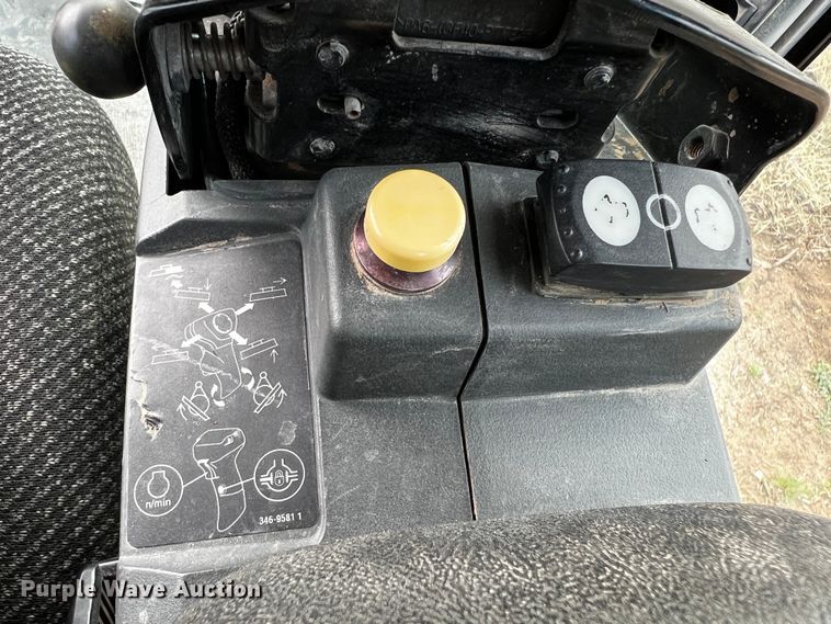 image for item DQ1932 2012 Caterpillar 140M2 VHP Plus  motor grader