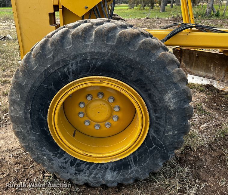 image for item DQ1932 2012 Caterpillar 140M2 VHP Plus  motor grader