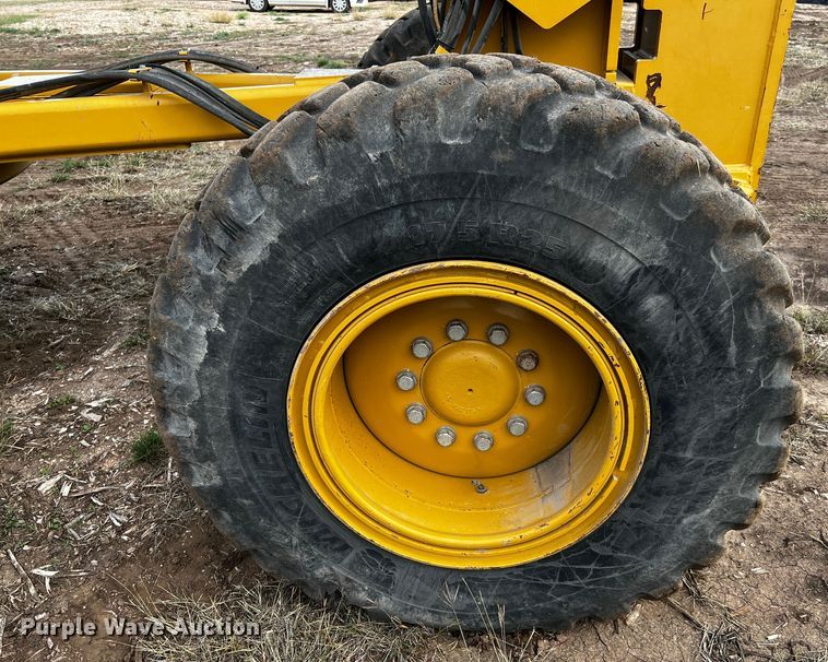 image for item DQ1932 2012 Caterpillar 140M2 VHP Plus  motor grader