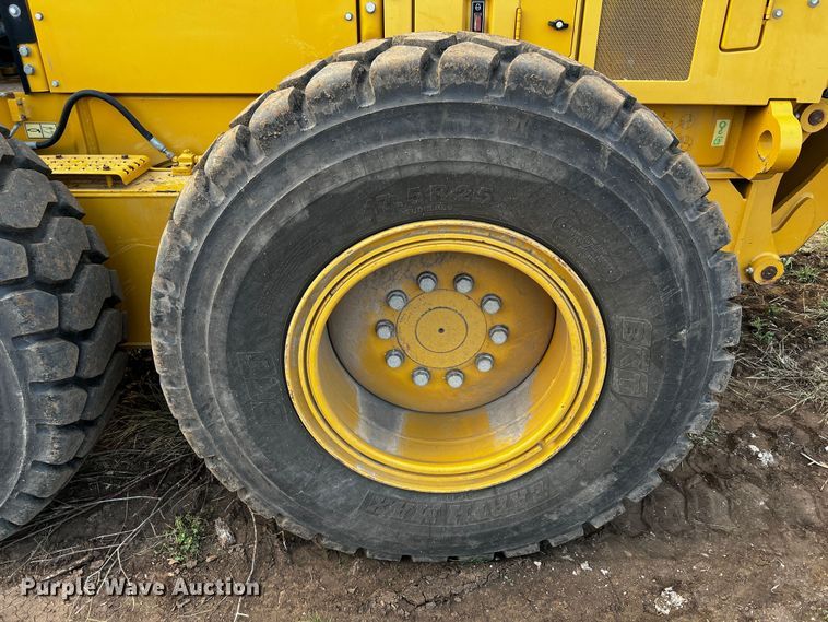 image for item DQ1932 2012 Caterpillar 140M2 VHP Plus  motor grader