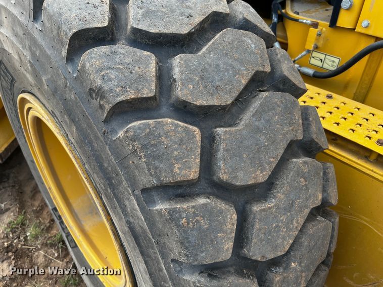 image for item DQ1932 2012 Caterpillar 140M2 VHP Plus  motor grader