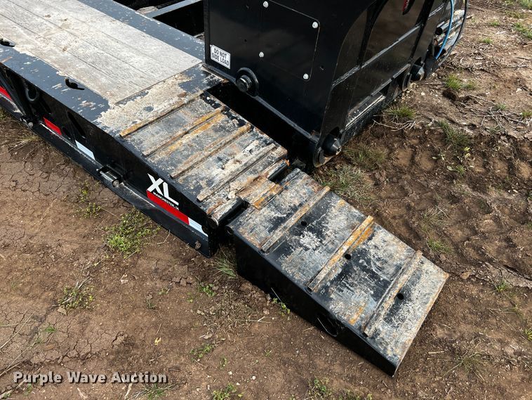 image for item DQ1934 2019 XL Specialized Trailers XL100 HDG  lowboy equipment trailer