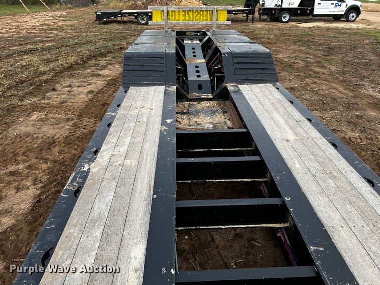 image for item DQ1934 2019 XL Specialized Trailers XL100 HDG  lowboy equipment trailer