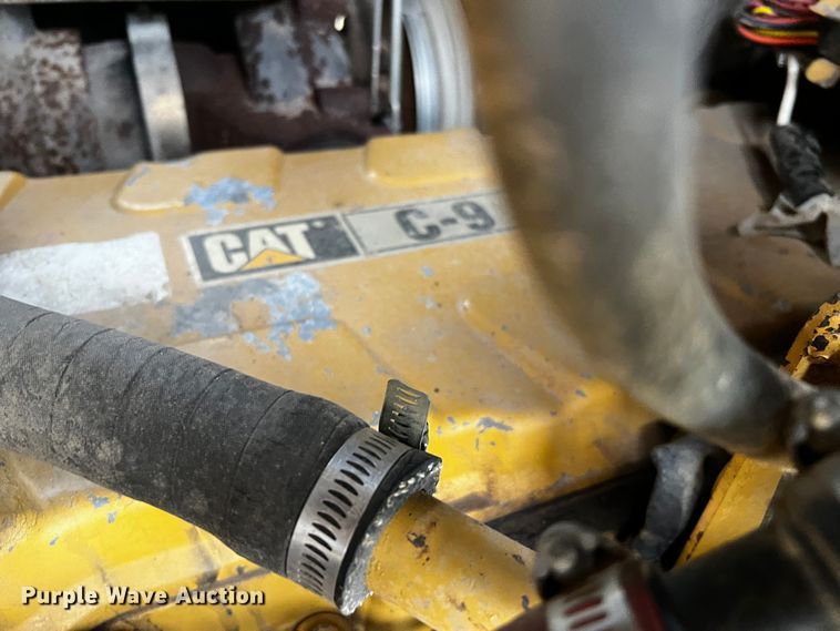 image for item DQ1940 2004 Caterpillar D6R XW Series II  dozer