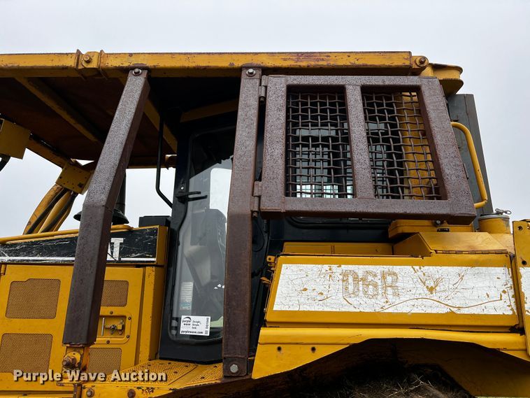 image for item DQ1940 2004 Caterpillar D6R XW Series II  dozer