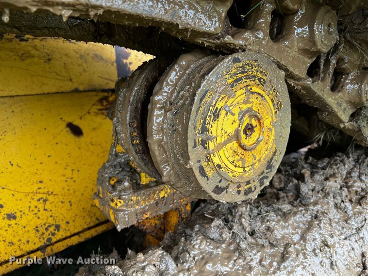 image for item DQ1940 2004 Caterpillar D6R XW Series II  dozer