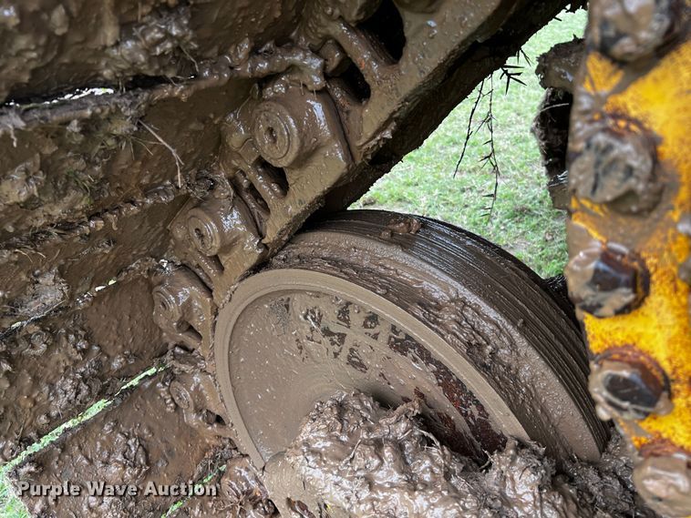 image for item DQ1940 2004 Caterpillar D6R XW Series II  dozer