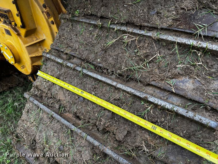 image for item DQ1940 2004 Caterpillar D6R XW Series II  dozer