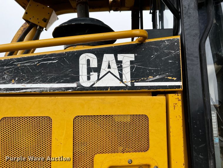 image for item DQ1940 2004 Caterpillar D6R XW Series II  dozer