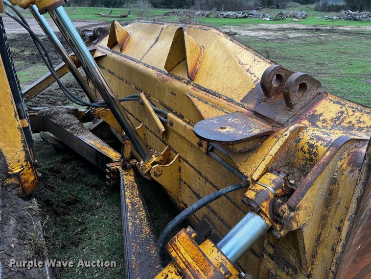 image for item DQ1941 2004 Caterpillar D6R XW Series II  dozer
