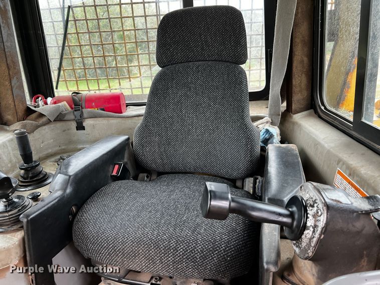 image for item DQ1941 2004 Caterpillar D6R XW Series II  dozer