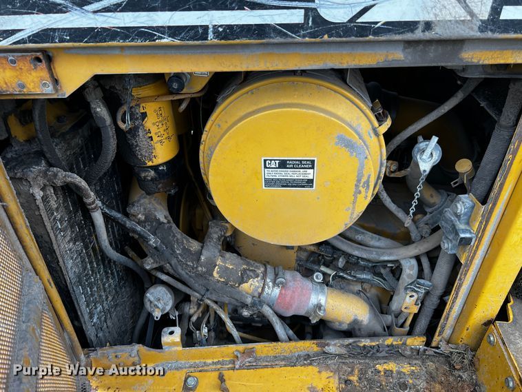 image for item DQ1941 2004 Caterpillar D6R XW Series II  dozer
