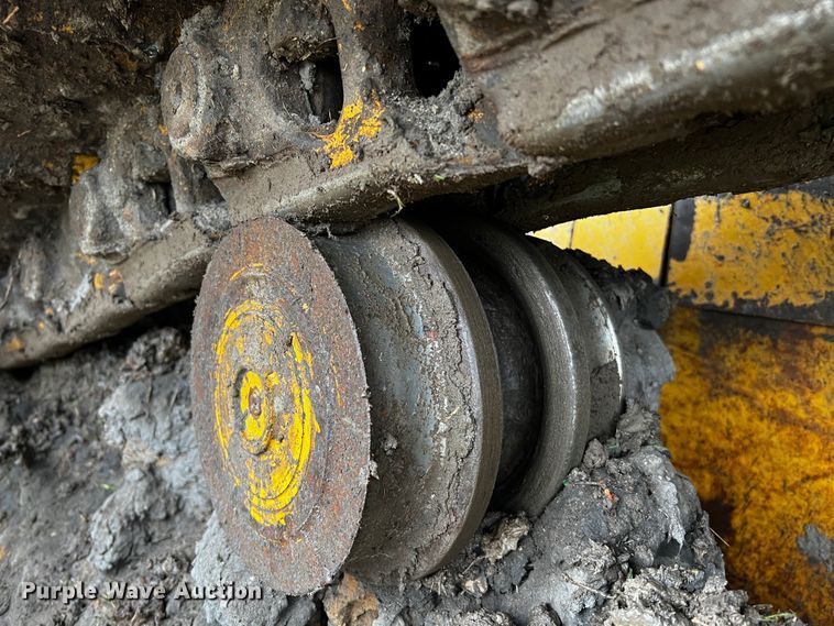 image for item DQ1941 2004 Caterpillar D6R XW Series II  dozer