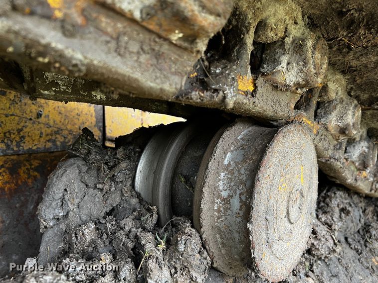 image for item DQ1941 2004 Caterpillar D6R XW Series II  dozer