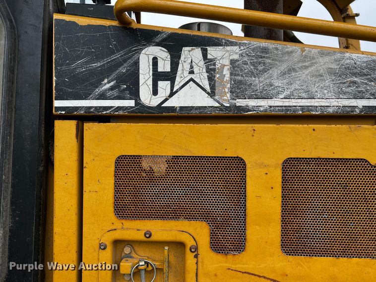 image for item DQ1941 2004 Caterpillar D6R XW Series II  dozer