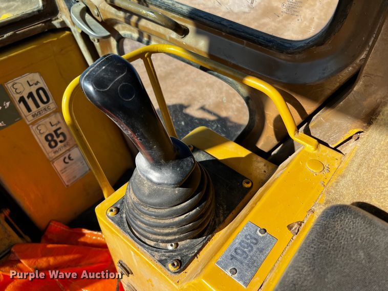 image for item DQ1942 1998 Caterpillar 963B LGP  track loader